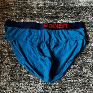 2(X)IST Briefs
